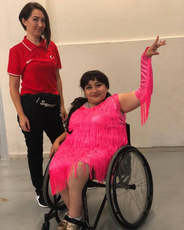 Antrenör Koç, doktora tezi olarak engelsiz konservatuarı üzerine çalışıyor.