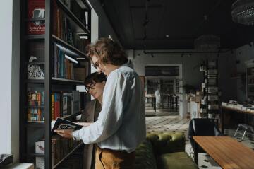 Algoritma edebiyatı değiştirebilir mi? BookTok ve "Romantasy" yükselişi