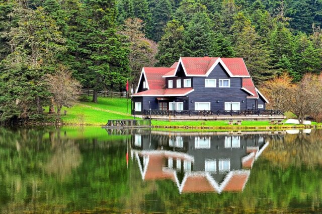 Gölcük Köyü Bolu’nun doğal güzelliklerinin aynası gibi.