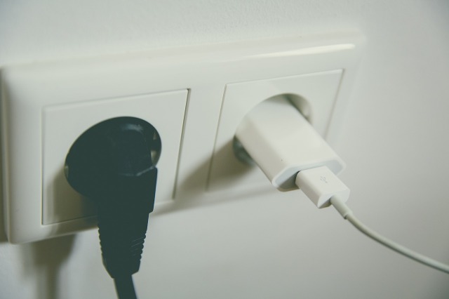 22:00-06:00 saatleri arasında elektriğin ucuz olduğunu unutmayın.