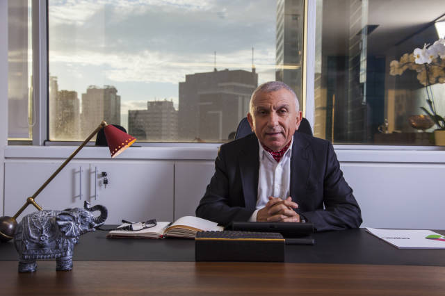 Levent Uluçeçen, Chief Executive Officer