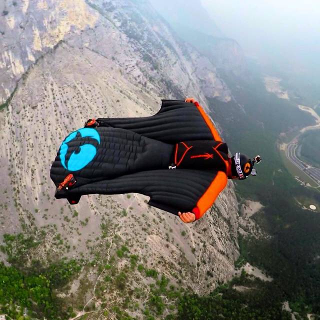 Mesut Turan Monte Brento wingsuit atlayışı