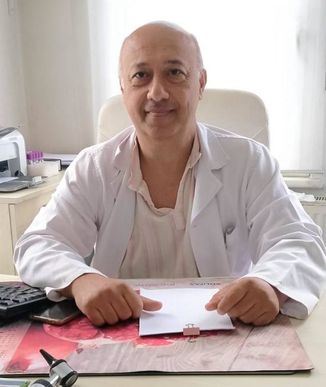 Doktor Muhterem Köseoğlu, spor sırasında maske kullanılmasını öneriyor