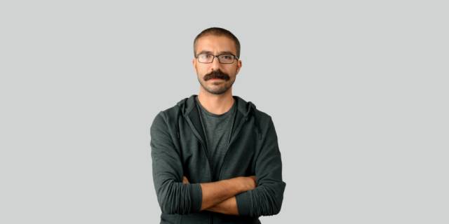 İbrahim Uzun, kendisi gibi düşünenlerle kolektif olarak üretebilmek için sadecilik.com’u kurmuş.