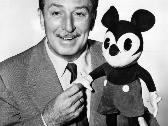 Mickey Mouse’un ilk ismi “Mortimer Mouse” idi. Walt Disney’nin eşi Lillian Disney’nin ısrarları sonrasında Mickey Mouse isminde karar kılındı. 