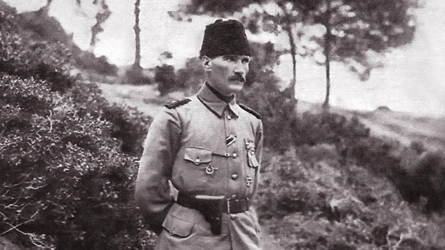 https://www.tarihistan.org/ataturk-un-canakkale-zaferi-ile-ilgili-sozleri-ve-fotograflari/22932/ 