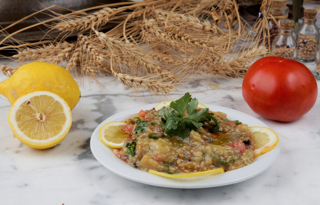Babagannuş serin bir meze olarak tüketiliyor.