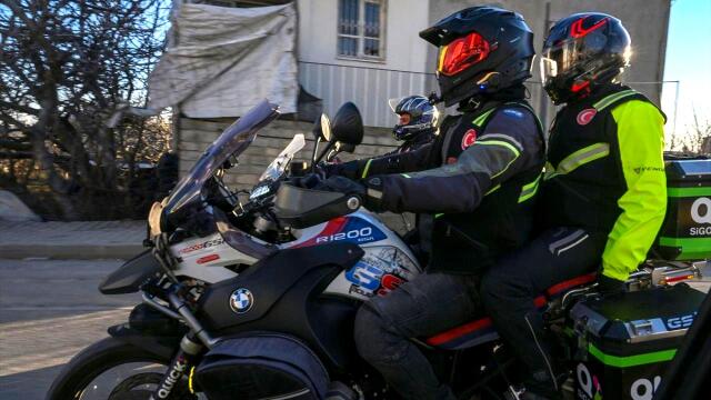 Quick Routes ekibimiz deprem bölgesine yardıma koştu.