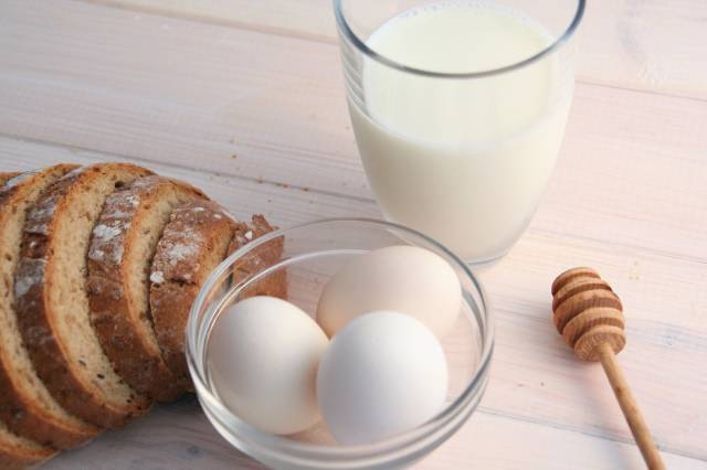 Kırmızı et, süt, yumurta ve balık B12 açısından oldukça zengin.