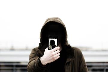 Selfie çekmeden önce iki kere düşünün!