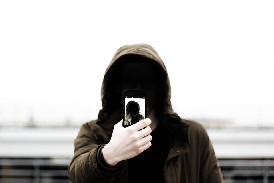 Selfie çekmeden önce iki kere düşünün!