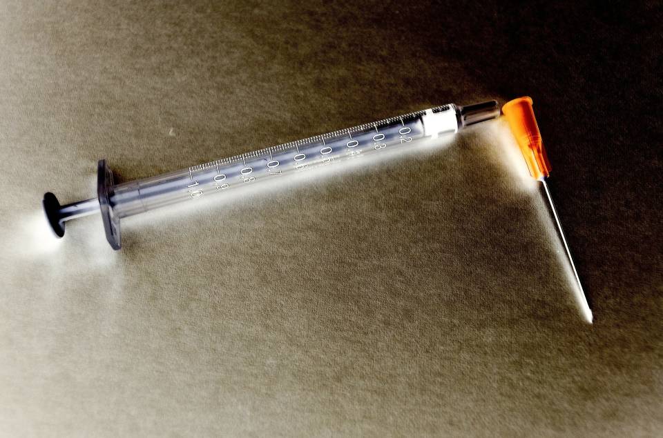 HIV/AIDS hakkında doğru bilinen 8 yanlış