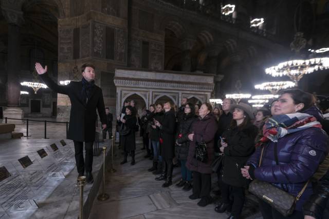 Bu farklı turu  Sacred7 Travel düzenliyor. 