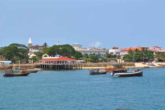Stone Town yani Taş Kent, ismini mercan kayalarından yapılan binalardan alıyor. 
