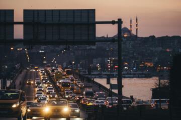 Trafikte hız ihlaline kademeli ceza dönemi