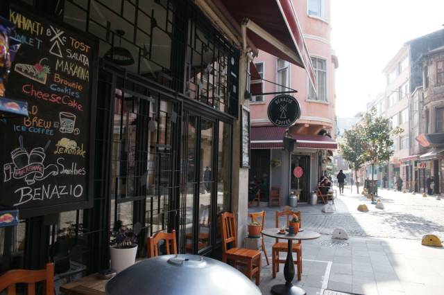 Üçüncü nesil kahvecilerden Cafe Benazio.