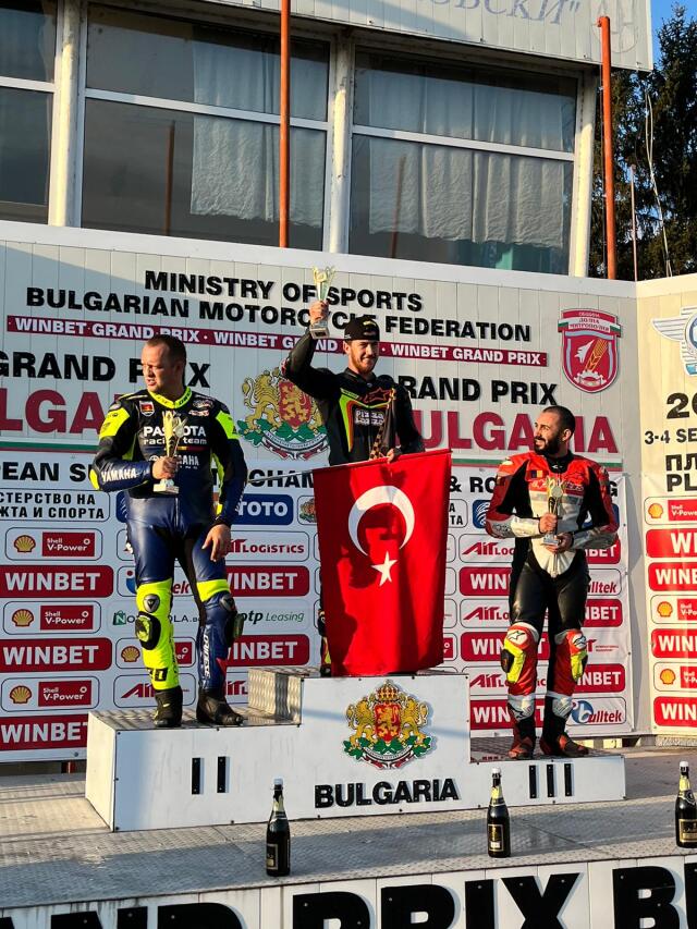 Bulgaristan’daki yarışta Furkan Eryılmaz birinci oldu.