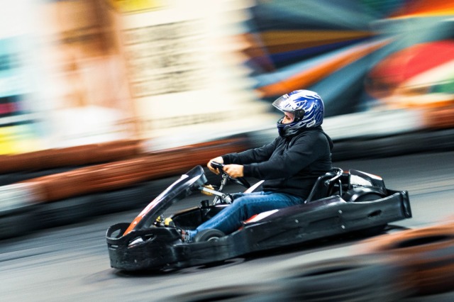 Deneyimli deneyimsiz herkes güvenlik önlemleri alarak karting yapabilir