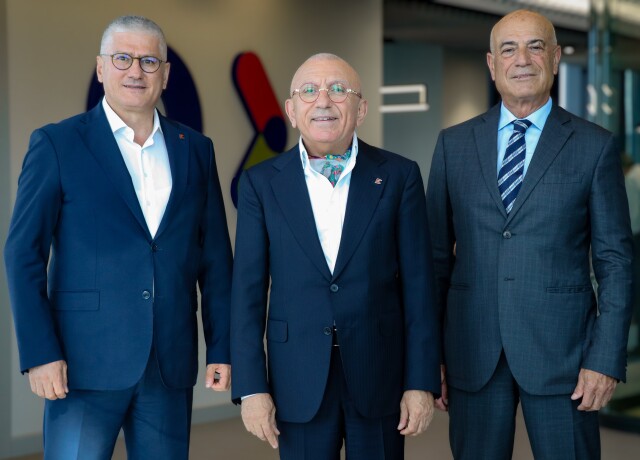          Ahmet Yaşar-Levent Uluçeçen-Nihat Karadağ      