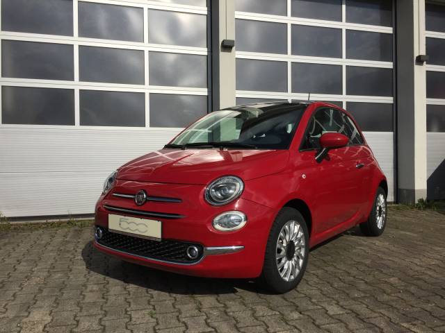 Fiat 500 en şık küçük otomobillerden biri.