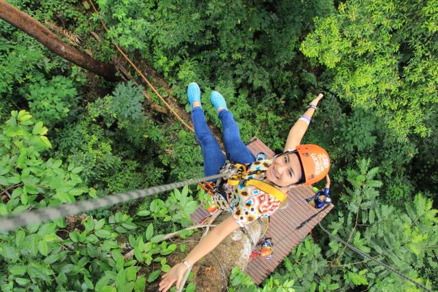 Zipline yapmak için 100 kilonun altına olmanız gerekiyor. 