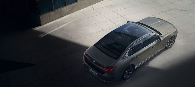  BMW i7, premium segment sedan elektrikli araç ihtiyacını karşılamak üzere tasarlandı.