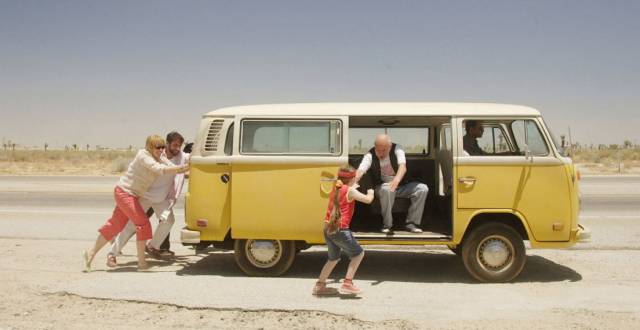 Filmde geçen meşhur karavan itme sahnesi, aile olmanın anlamını en iyi anlatan metaforlardan biri olarak sinema tarihine geçti bile!