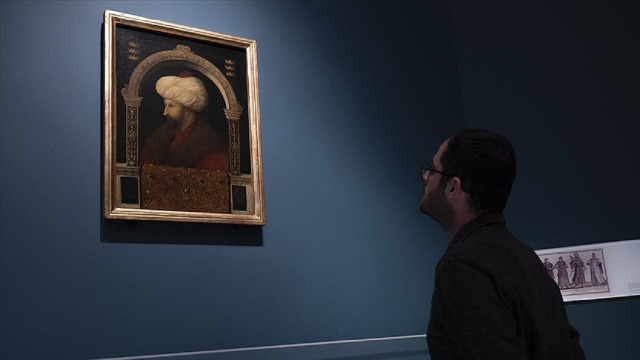 Rönesans döneminde Venedik’te yaşamış İtalyan ressam Gentile Bellini’nin (1429-1507) yaptığı meşhur Fatih Sultan Mehmed Han portresi.