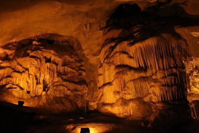 This cave is the only cave of Thrace that serves to tourism.