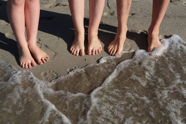 Çocukların bazı rutinlerine devam etmek, tatil dönüşü adaptasyonda yardımcı olur.