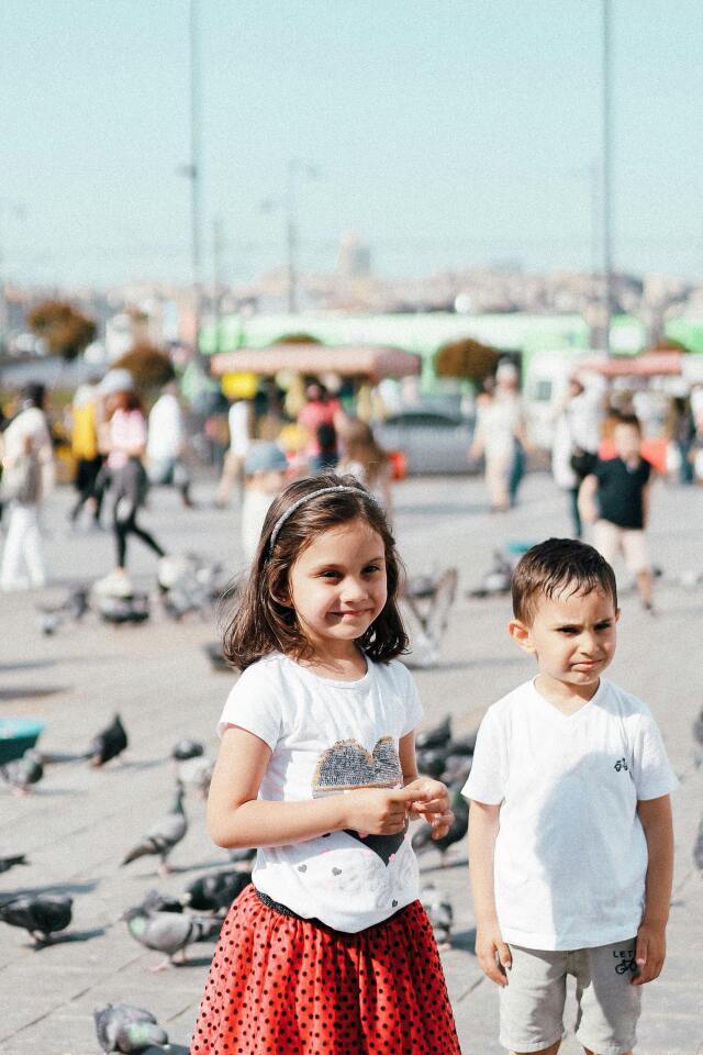 Yaz tatilinin amacı onların dinlenmelerine, büyümelerine ve kendilerini keşfetmelerine alan açmak olmalı.