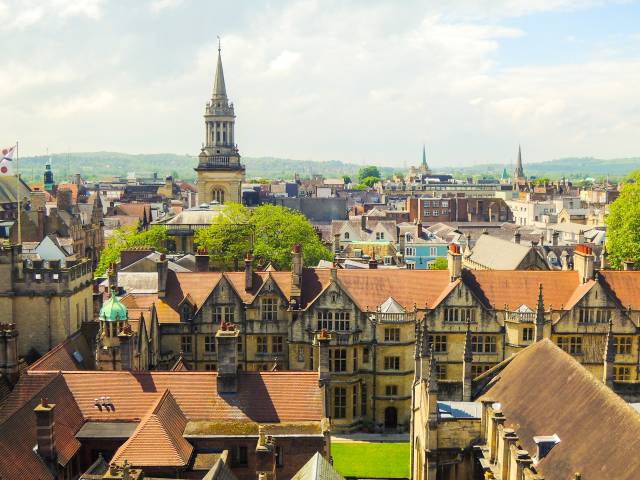 Hogwarts Cadılık ve Büyücülük Okulu’nu görmek istiyorsanız Oxford’daki Christchurch Koleji’ne uğrayın.