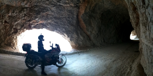 Kemaliyeliler Taş Yolu