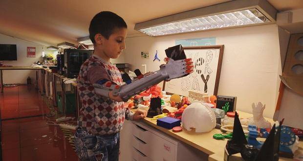 Sosyal bir girişim olan Robot El, gönüllülük esasına dayanıyor. 