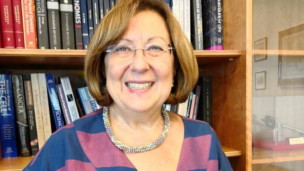 Zehra Sayers ABD Bilimde İlerleme Derneği (AAAS) tarafından 2019 yılı Bilimde Diplomasi Ödülü'ne layık görüldü.
