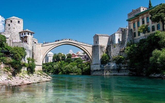 Mostar Köprüsü