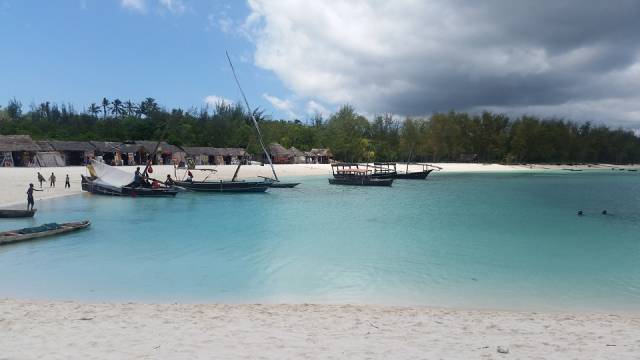 Zanzibar’ın turkuaz rengi sahilleri meşhur.