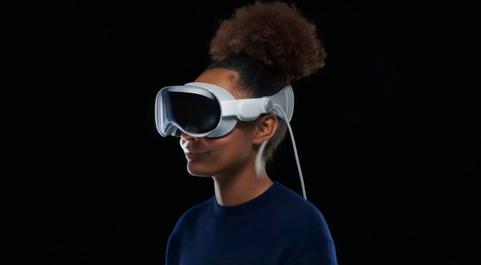 O sadece bir gözlük değil: Apple Vision Pro