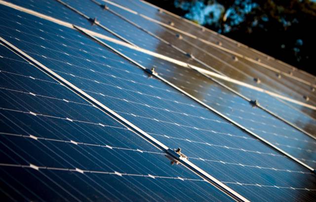Yenilenebilir enerji gelecekteki mesleklerin yeniden tasarlanmasını sağlayacak.