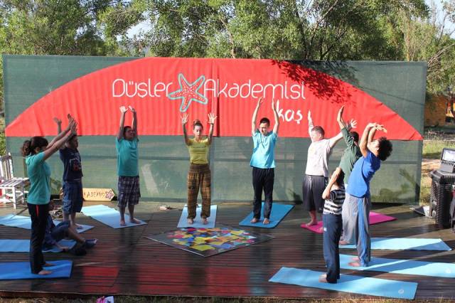 Düşler Akademisi’nde gerçekleştirilen her aktivite üretime dayalı.
