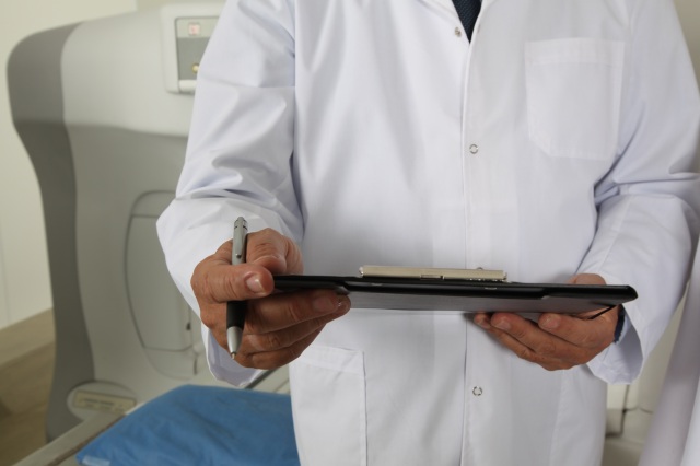 Hasta, kendine özel reçete edilen antibiyotiği doktor ve eczacının ona anlattığı süre ve doza uygun kullanmalı.