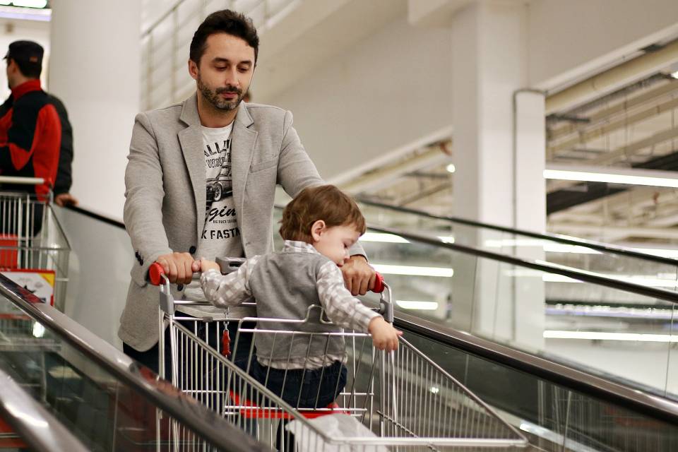 Çocukla çıkılan alışverişi sorunsuz geçirmenin tüyoları