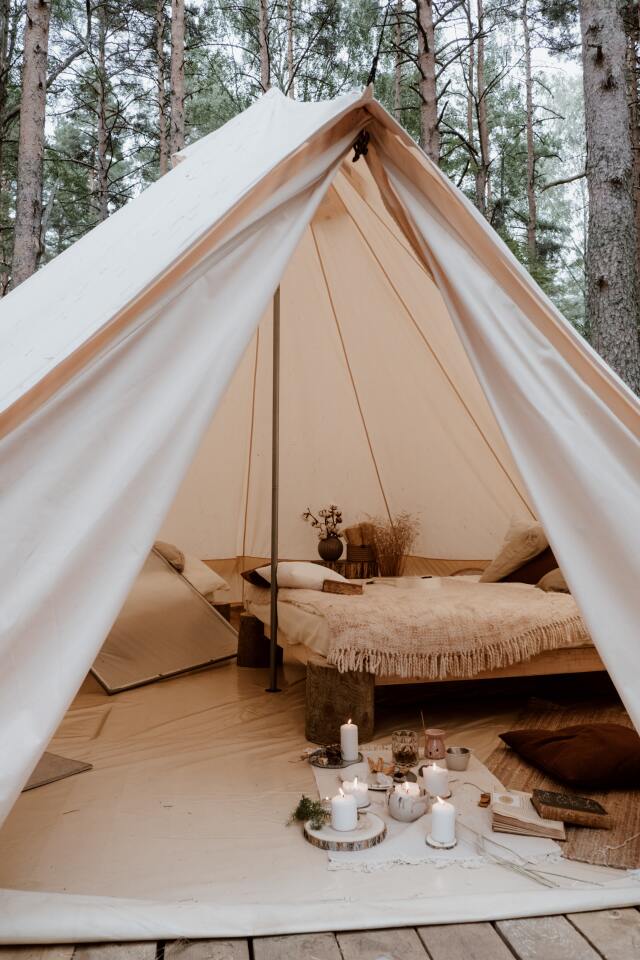 Hygge’yi evin balkonuna, terasına hatta bahçesine de taşımak mümkün. 