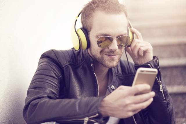 Podcastların eğlence amaçlı kullanımı dışında eğitim ve iş amaçlı kullanımı da yaygınlaşıyor.