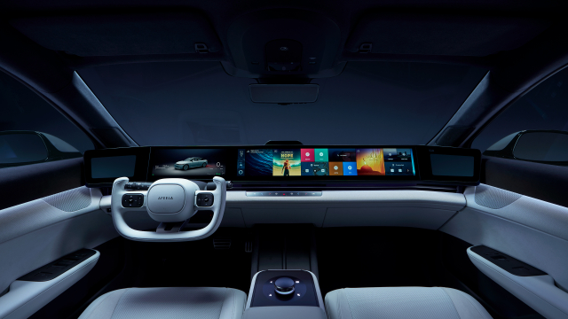 Afeela’nın öne çıkan özellikleri arasında ekrana dönüştürülmüş tampon, "Monster View" ile sanal canavarlı sürüş deneyimi ve yüksek performanslı çift motorlu sistem bulunuyor. 