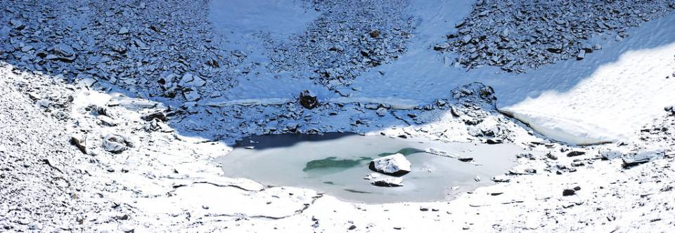 Himalayalar’daki “İskeletler Gölü” gizemini koruyor