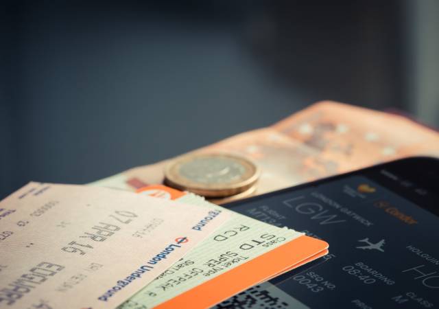 Interrail biletleri genel olarak ikiye ayrılıyor.