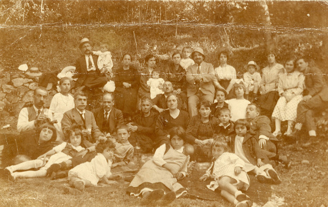Memento İstanbul: Hristoff Aile Arşivi