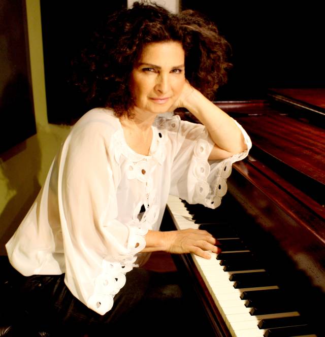 Odelia Sever