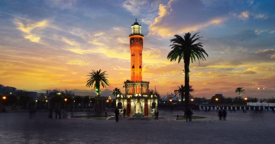 Kurtuluşunun 100. yılında İzmir’in tarihi değerleri 